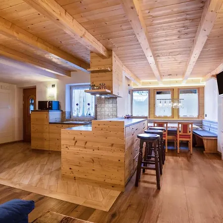 Apartment Osmar 2 Campitello di Fassa